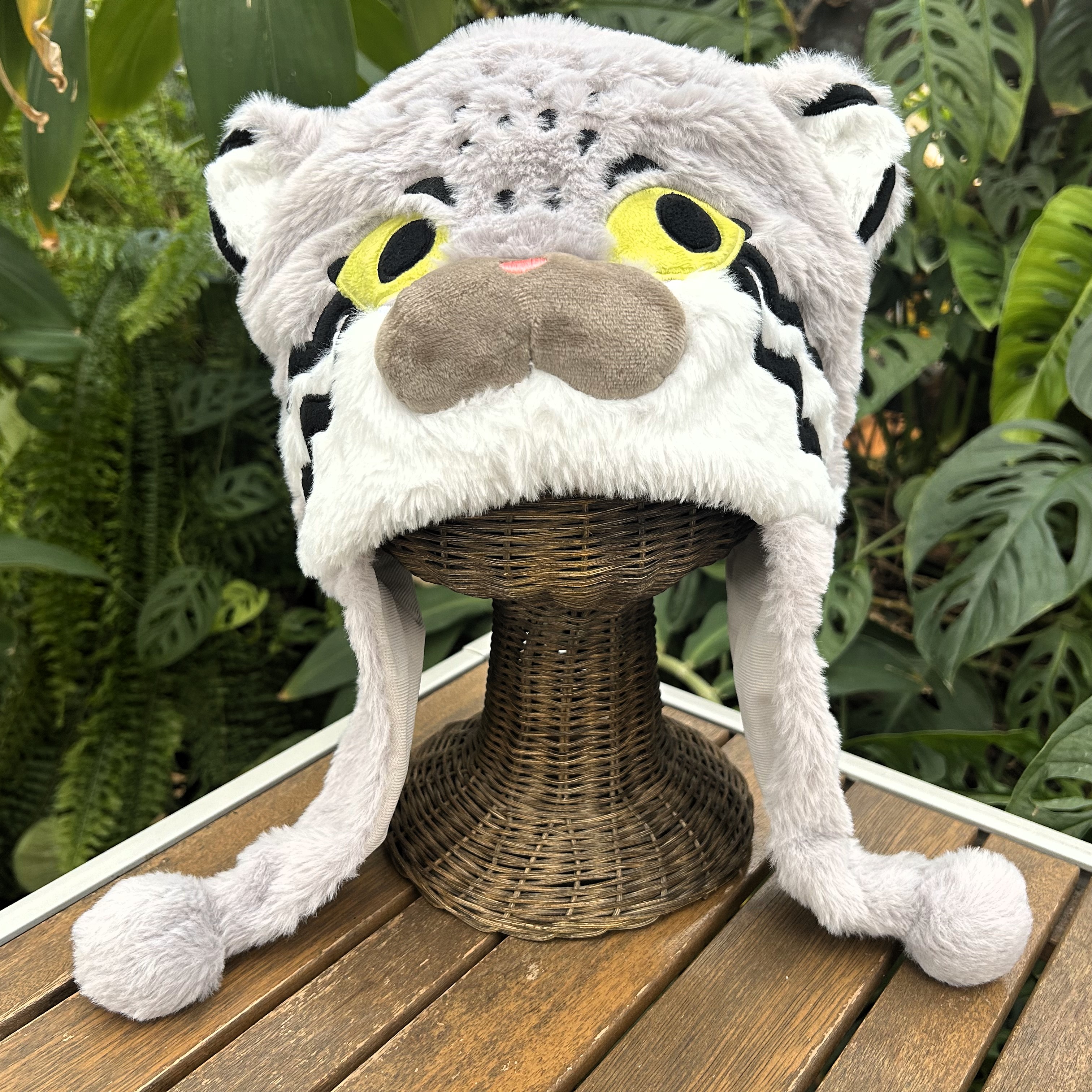 被り物 マヌルネコ | 神戸どうぶつ王国NS